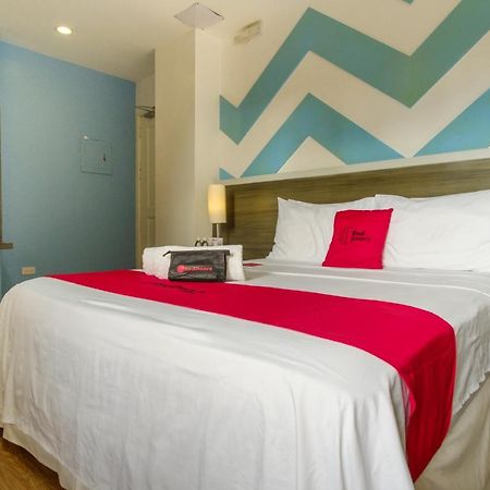 Reddoorz Plus @ Casino Street Makati Makati City Exterior photo