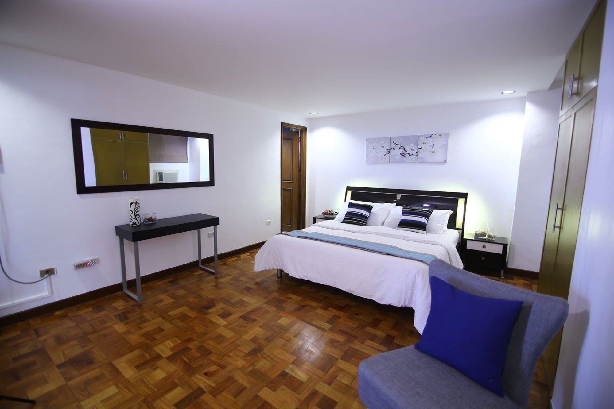 Reddoorz Plus @ Casino Street Makati Makati City Exterior photo
